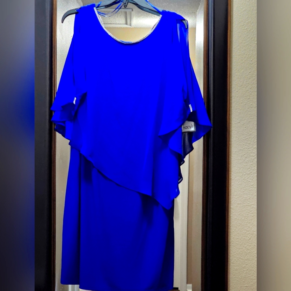 Make (Macy's) Large, blue